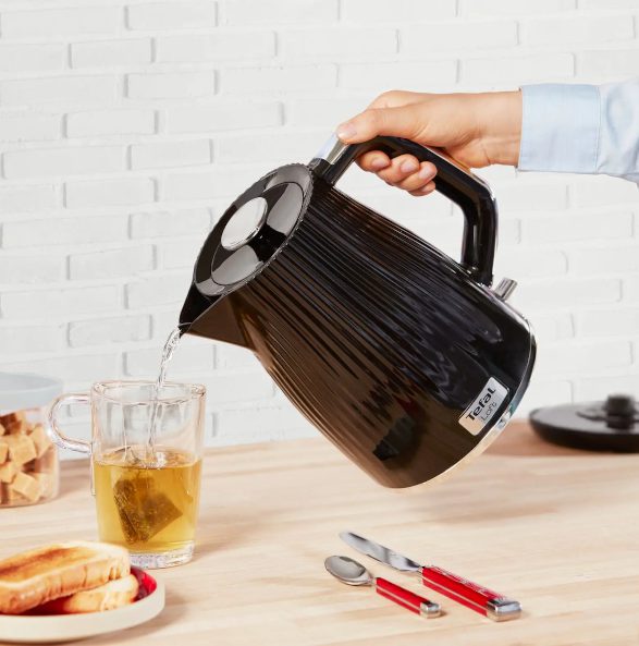 TEFAL KO250830 Loft fekete vízforraló 1,7 literes kapacitással – 5. kép