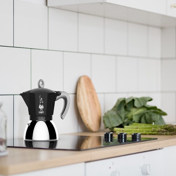 BIALETTI Moka Induction fekete kotyogós kávéfőző, 2 adagos – 2. kép