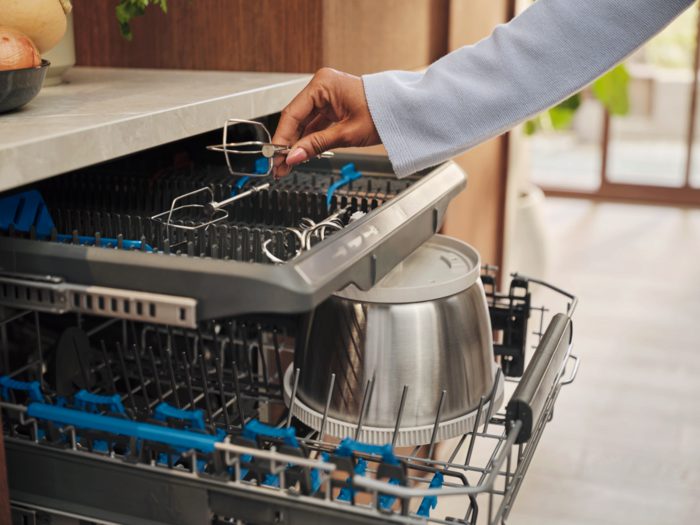 ELECTROLUX ESM4W 500 W-os tálas mixer 2,5 literes tállal, fehér – 5. kép