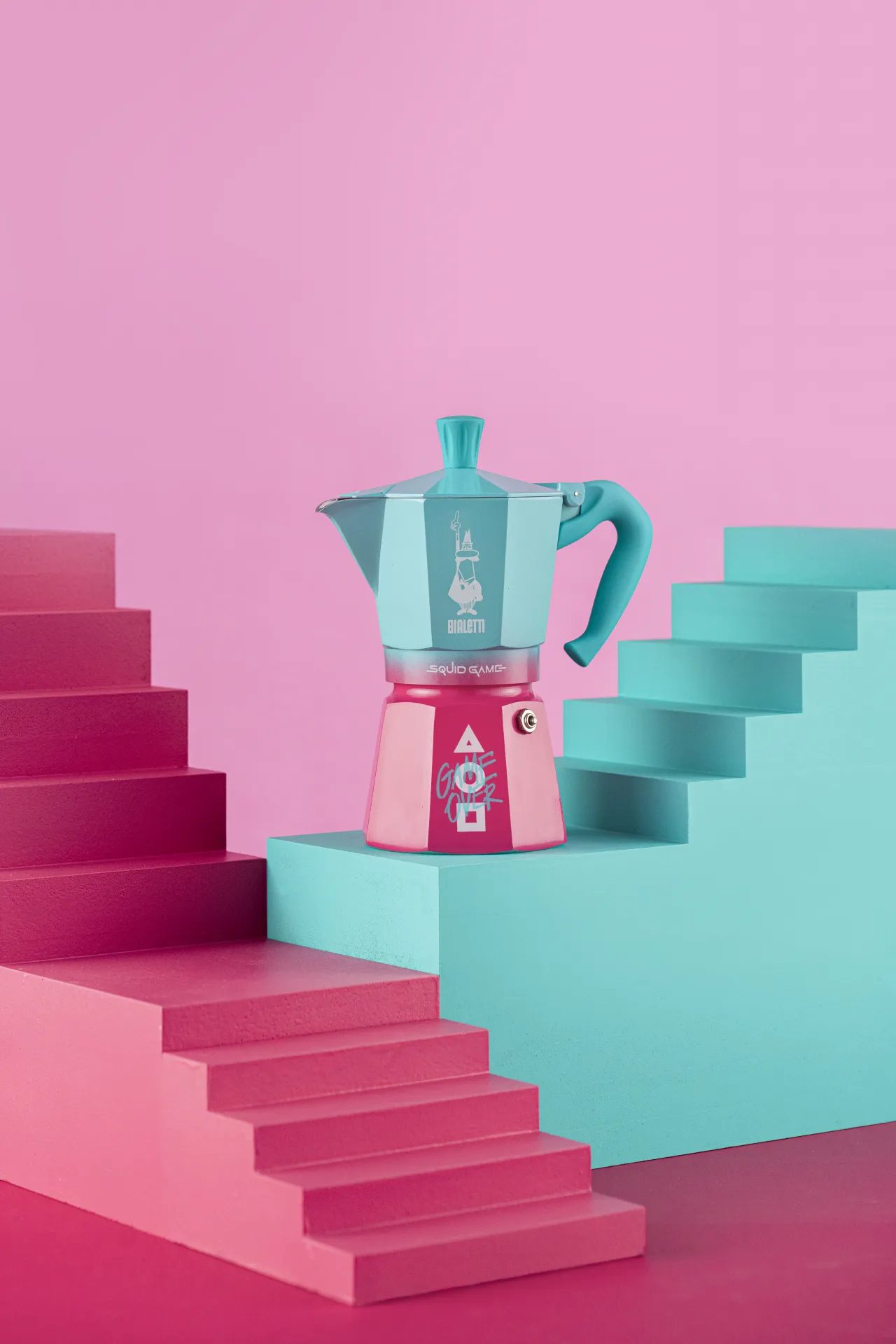 BIALETTI Moka Express Squid Game 6 adagos kotyogós kávéfőző – 2. kép