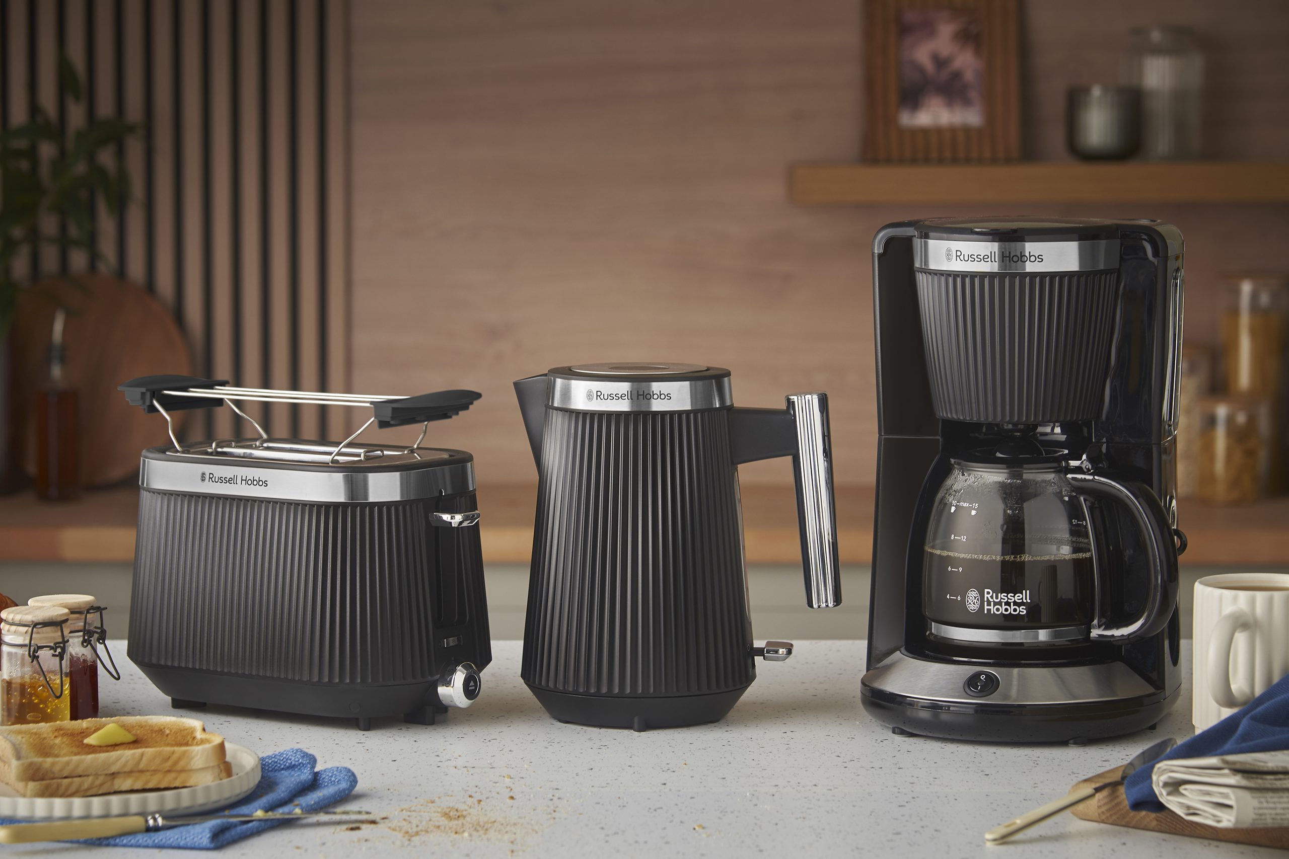 RUSSELL HOBBS 26780-56/RH Brontë Black filteres kávéfőző WhirlTech technológiával – 3. kép
