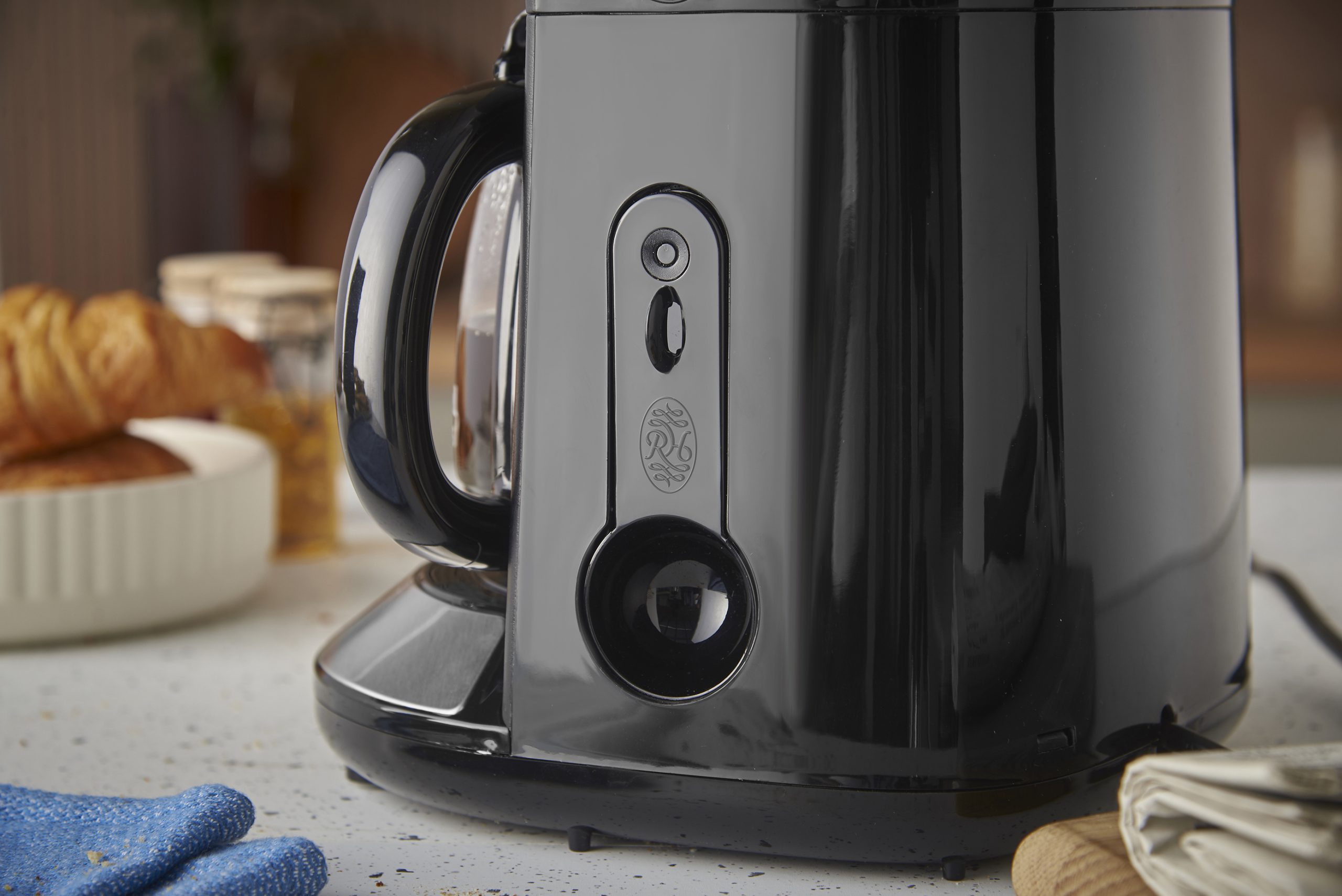RUSSELL HOBBS 26780-56/RH Brontë Black filteres kávéfőző WhirlTech technológiával – 10. kép