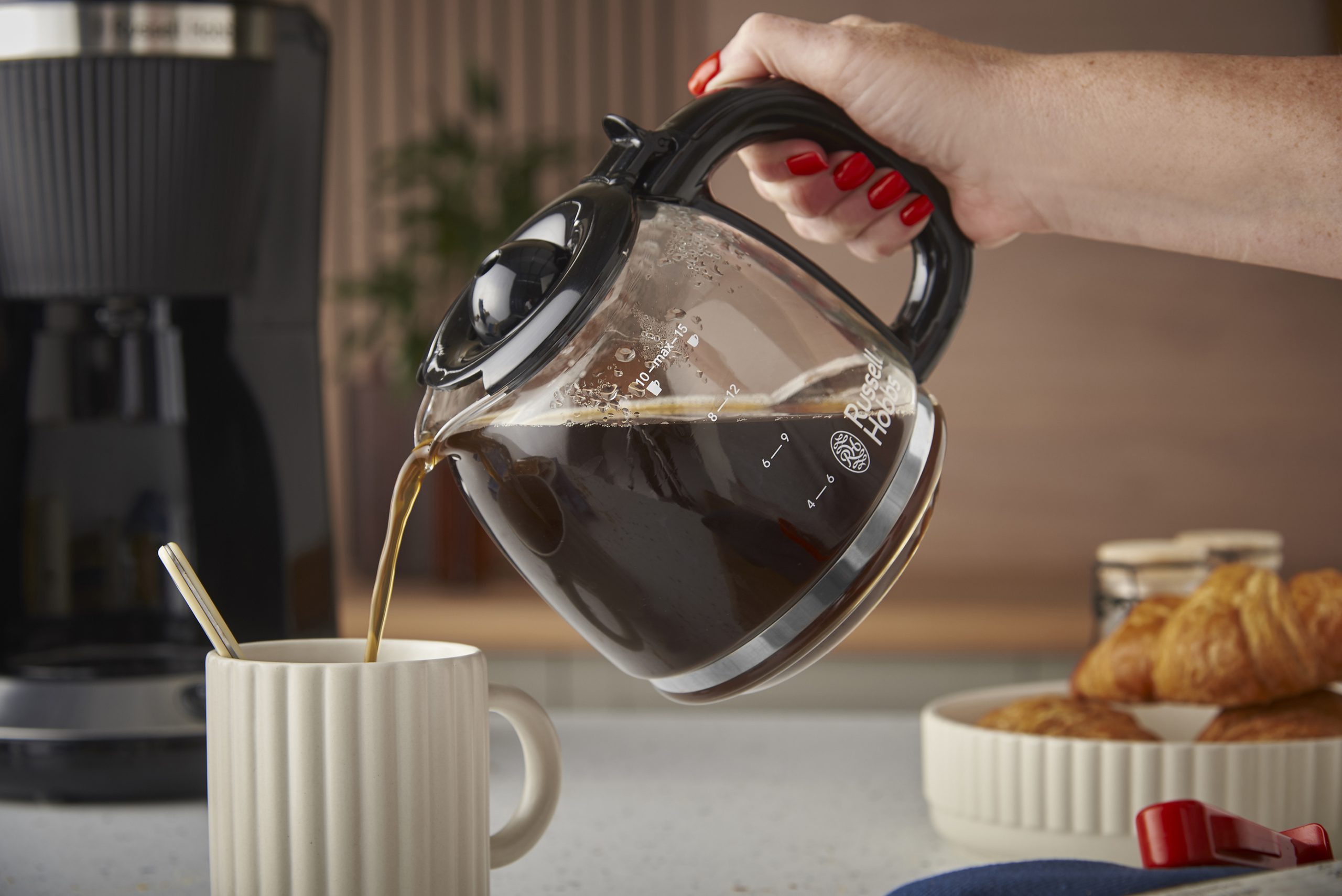 RUSSELL HOBBS 26780-56/RH Brontë Black filteres kávéfőző WhirlTech technológiával – 11. kép