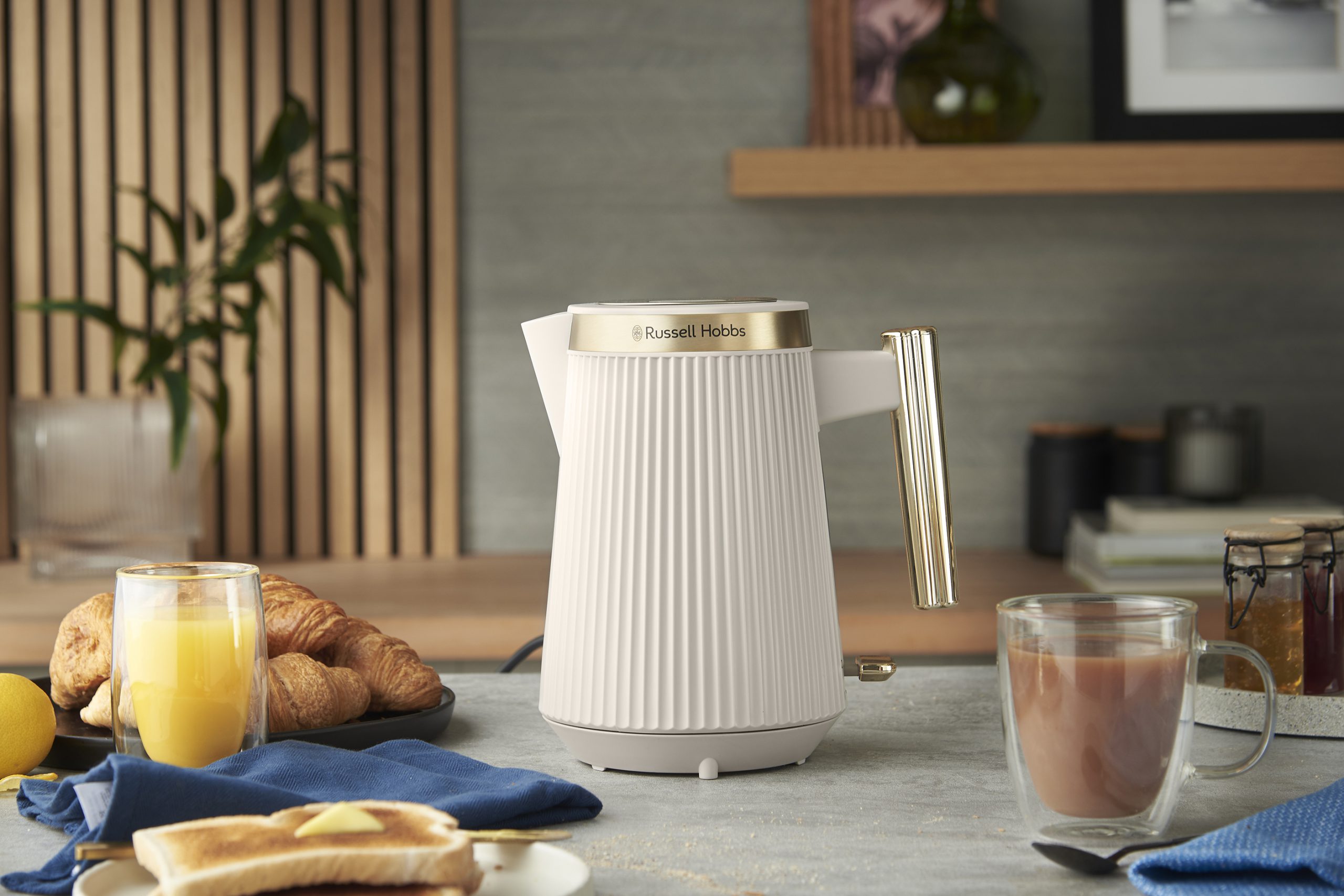 RUSSELL HOBBS 26751-70/RH Brontë Stone fehér vízforraló belső világítással – 6. kép