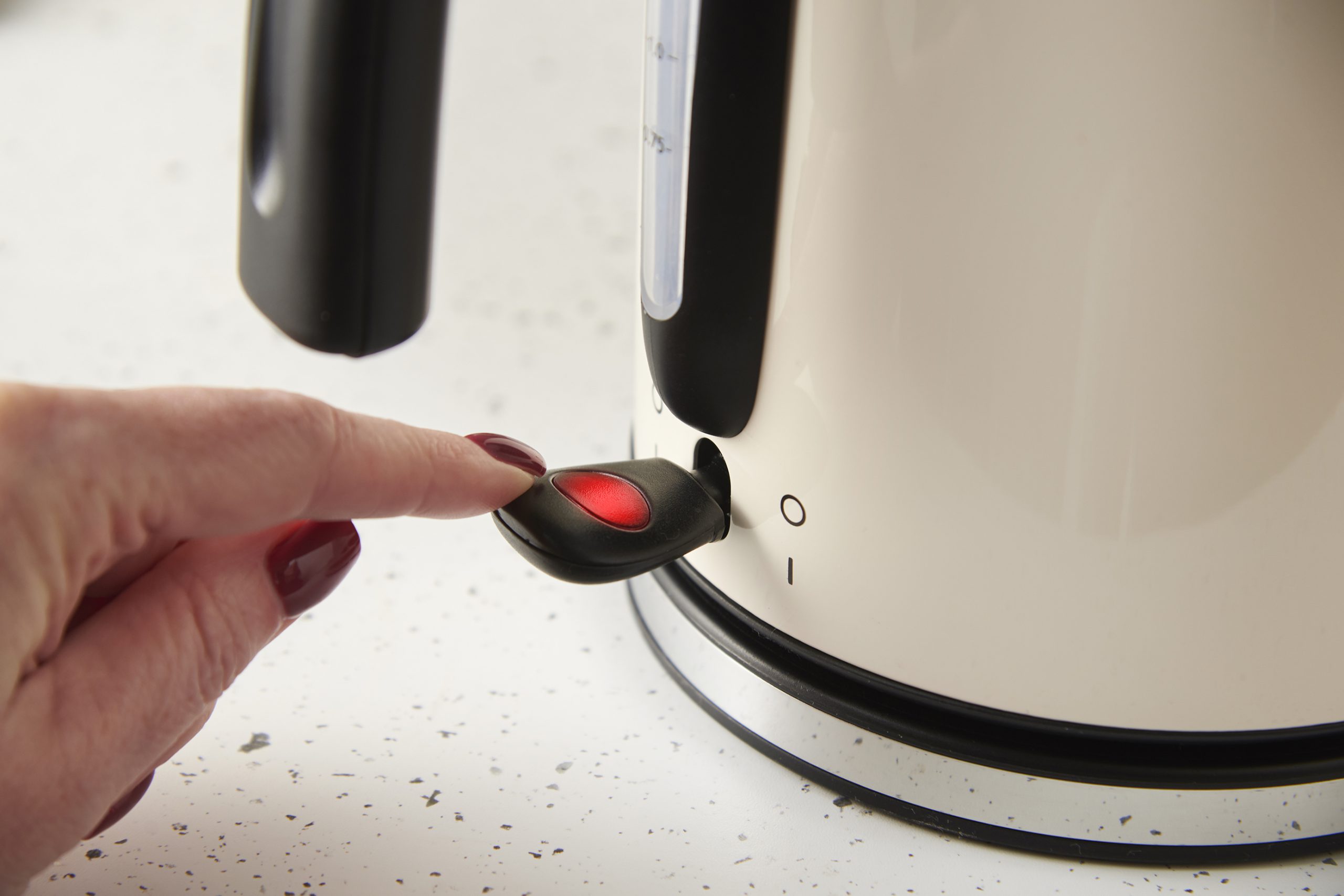 RUSSELL HOBBS 28510-70/RH Colours Plus Jasmine 1,7 l-es vízforraló – 4. kép