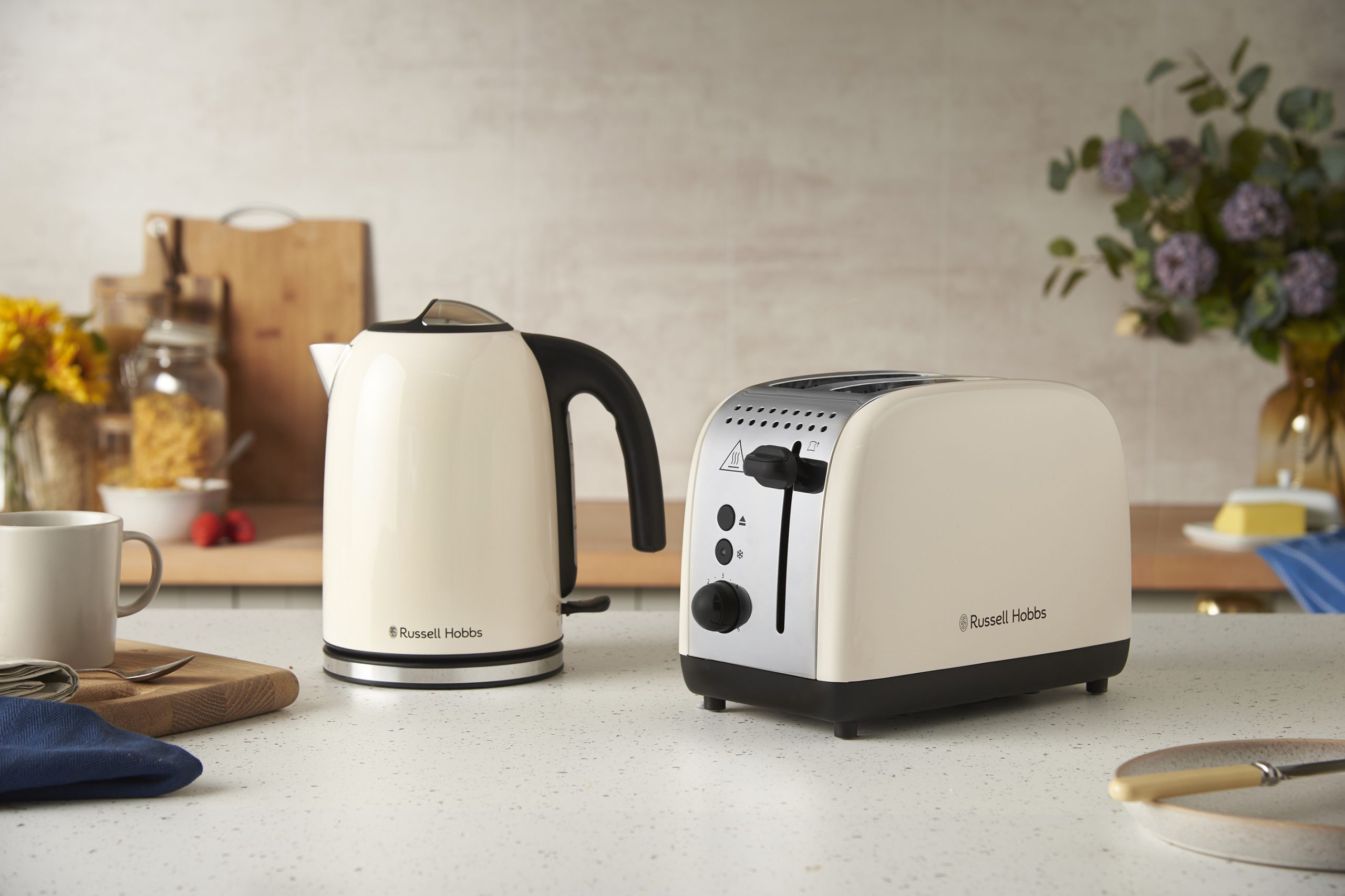 RUSSELL HOBBS 28510-70/RH Colours Plus Jasmine 1,7 l-es vízforraló – 7. kép