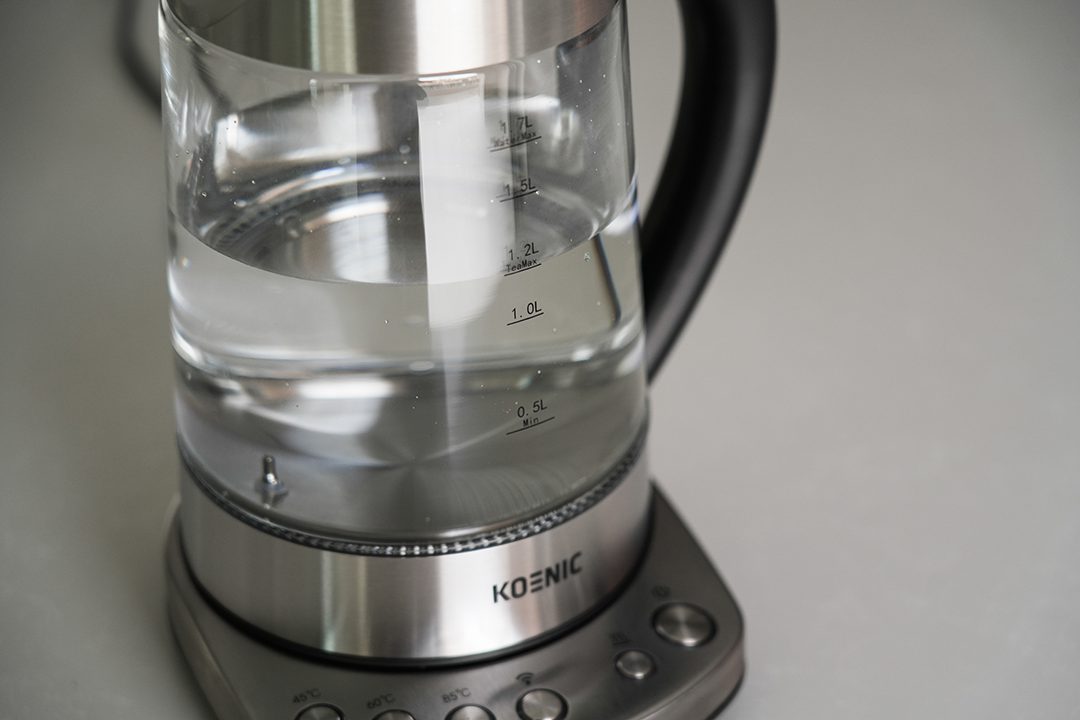 KOENIC KTM 221723 M teafőző, 2200 W, 1,7 literes üvegkannával – 10. kép