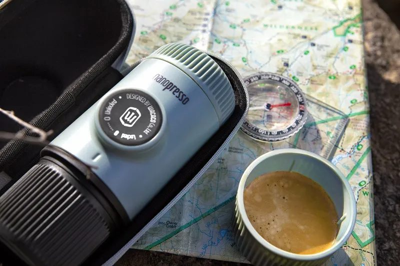 WACACO WNANO-AB+C Nanopresso jégkék hordozható kávéfőző kemény védőtokkal – 6. kép
