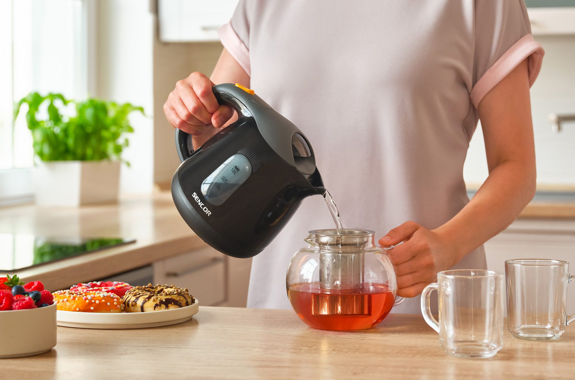 SENCOR SWK 1101BK 1 literes fekete vízforraló – 10. kép